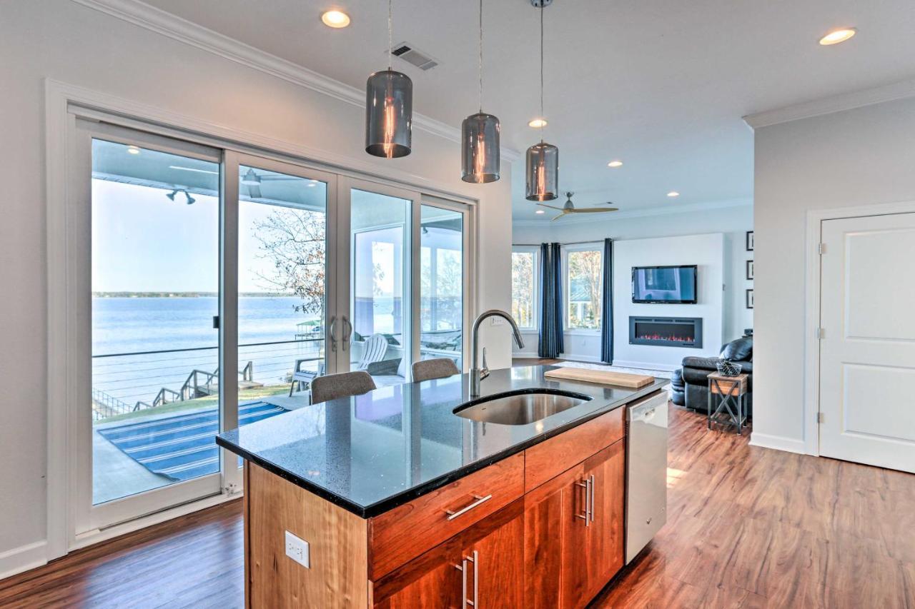 فيلا Beautiful Waterfront Getaway With Dock! Abbeville المظهر الخارجي الصورة